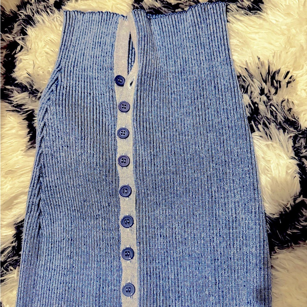 JLUXLABEL Light Blue Ribbed Knit Crop Top - Picture 2 of 7